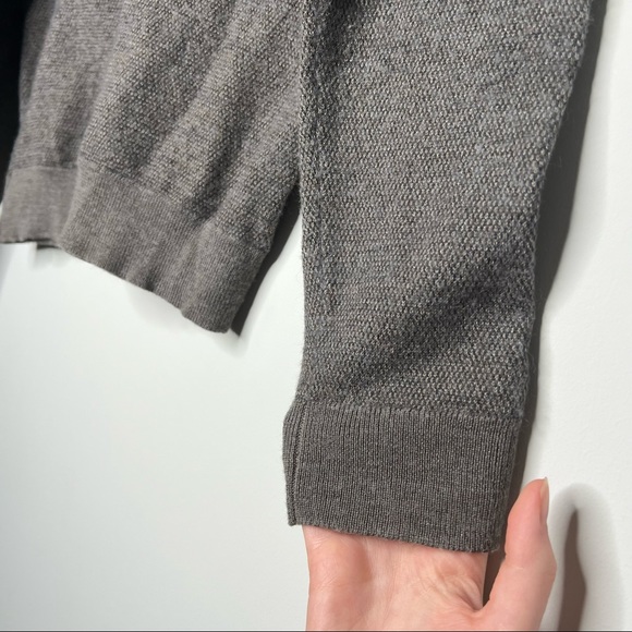 Calvin Klein Italian Yarn Merino Wool Sweater Sz S/M - Picture 3 of 9
